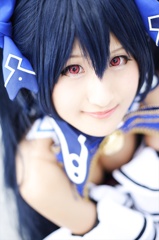 乃木坂くら131006-154406-東京ビックサイトZR0C2866dpp_R