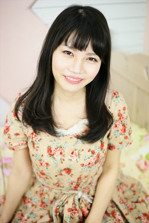 丸山夏鈴131009-185132-秋葉原ZR0C3528_R