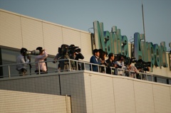 緊急着陸131028-160626-成田空港LB1E4088_R