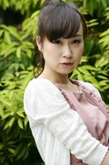 ikumii(小山郁美:おやまいくみ)さん140429-135158-LB1E9