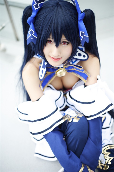 乃木坂くら131006-154314-東京ビックサイトZR0C2846dpp_R