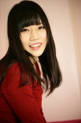 丸山夏鈴131204-193321-秋葉原ZR0C2563_R