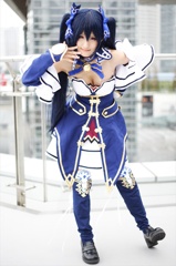 乃木坂くら131006-154227-東京ビックサイトZR0C2830dpp_R