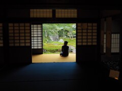 紅葉待ち遠しく