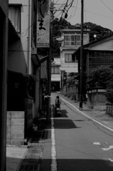 夏は日陰にかぎるわ