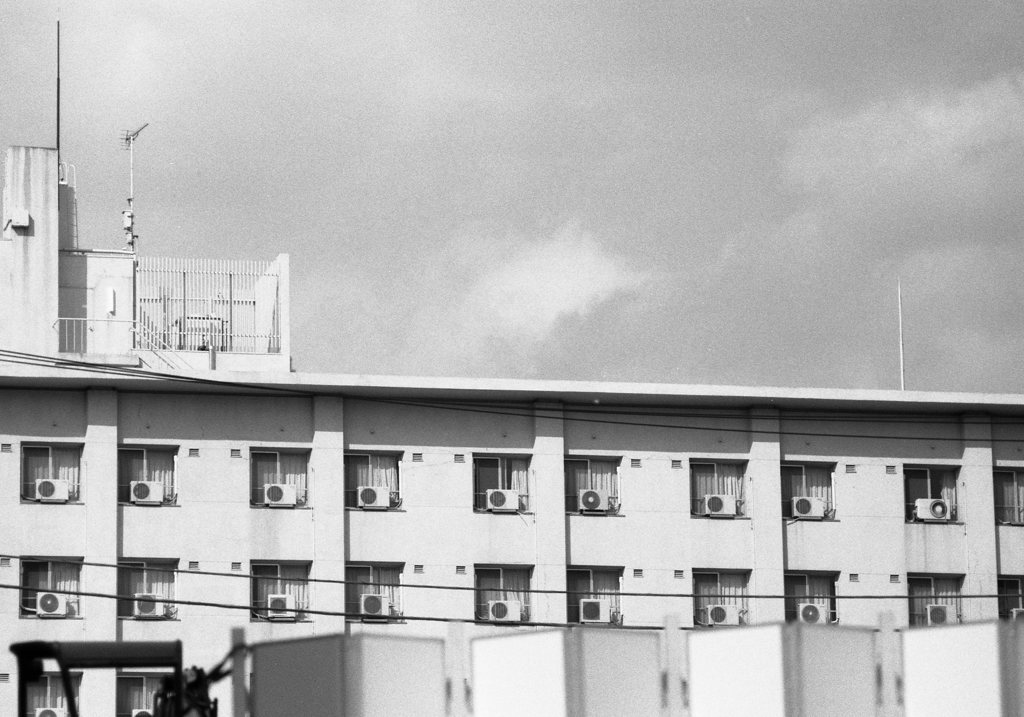 K100_702