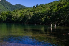 奥日光湯の湖畔