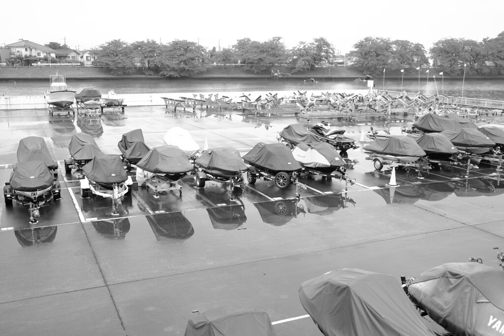 雨のアリーナ 埼玉県八潮市