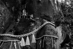 早朝散歩、産泰神社