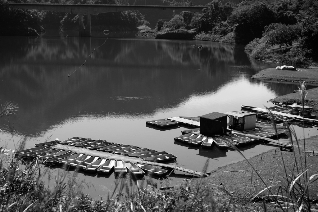 梅田湖畔