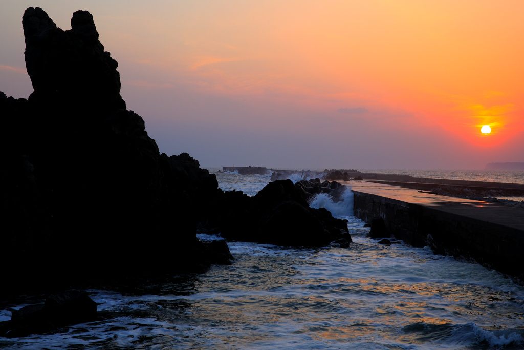 犬岩の夕景