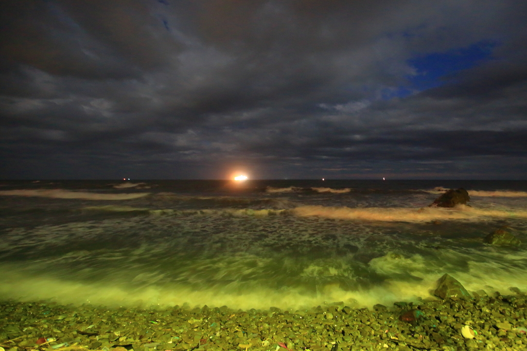 海岸散歩　夜明け