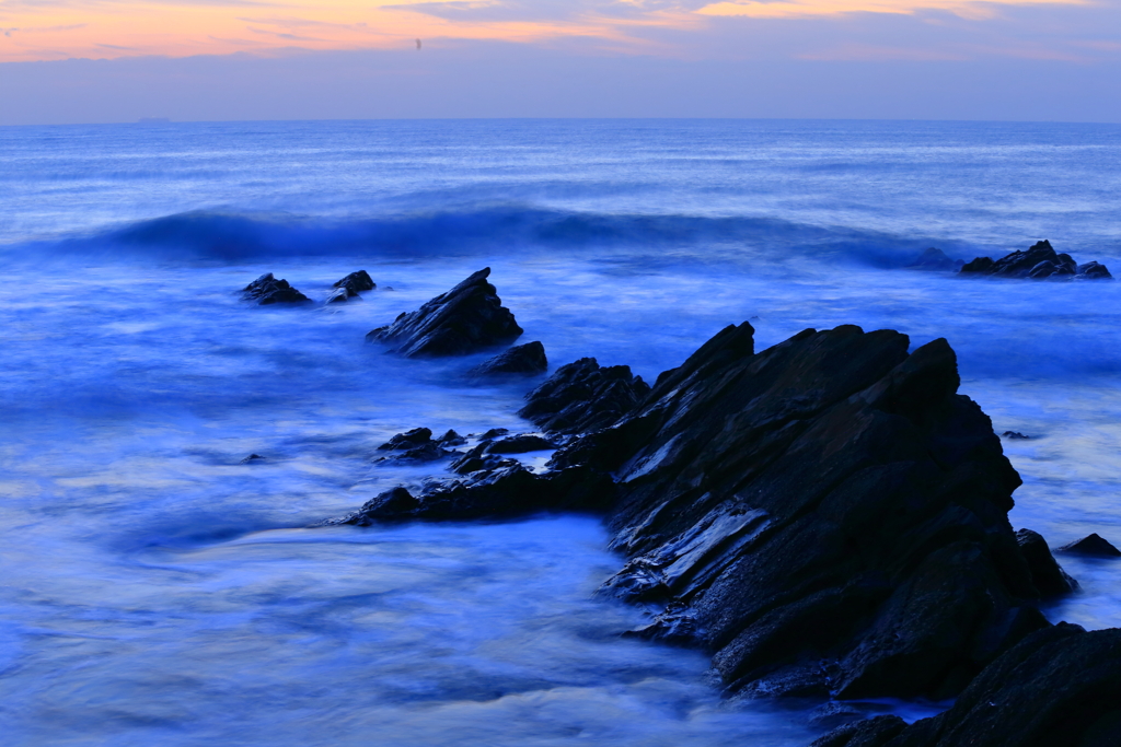 青い海、