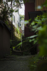 突き当りを右へ。