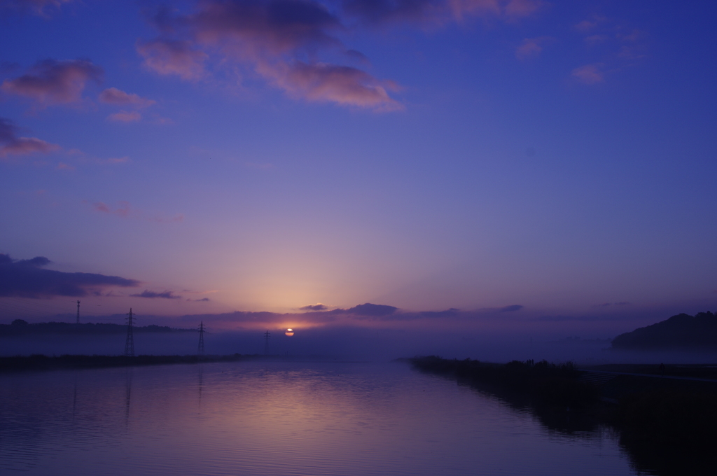 印旛沼の朝日