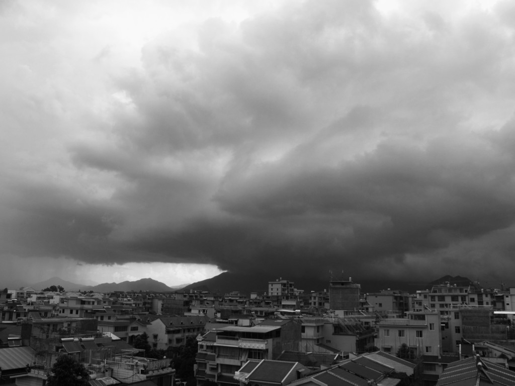 怪しい雲