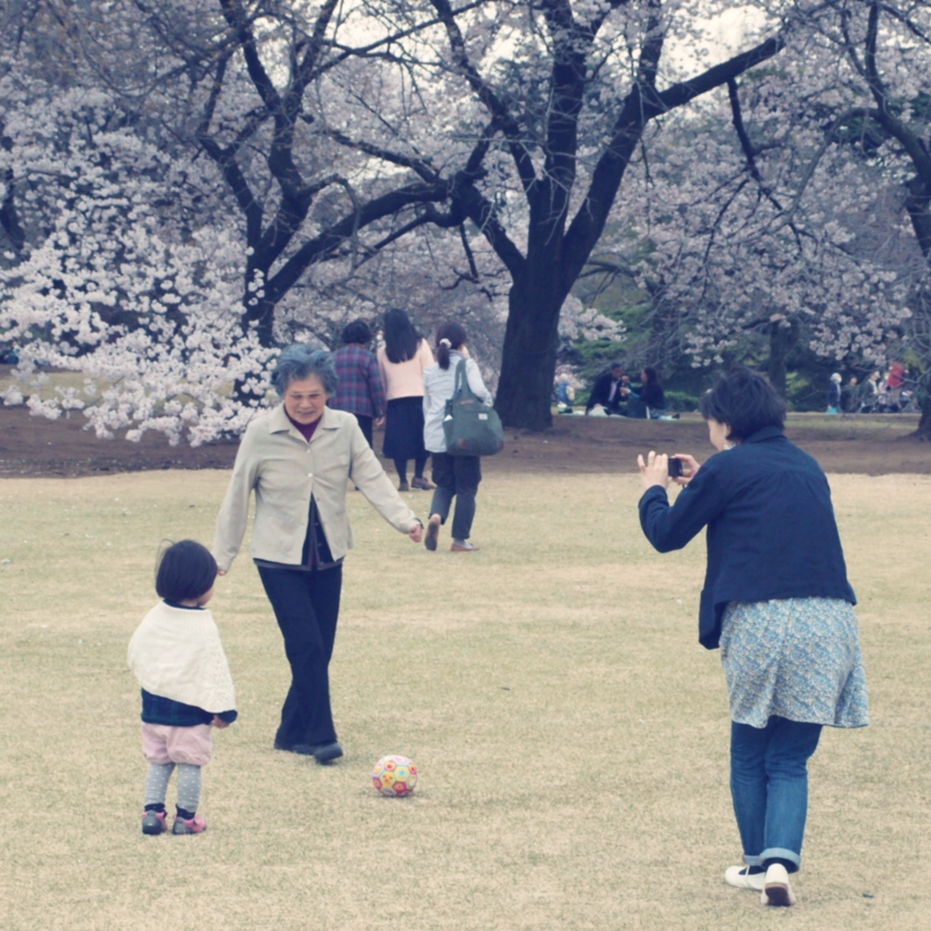孫、祖母、母