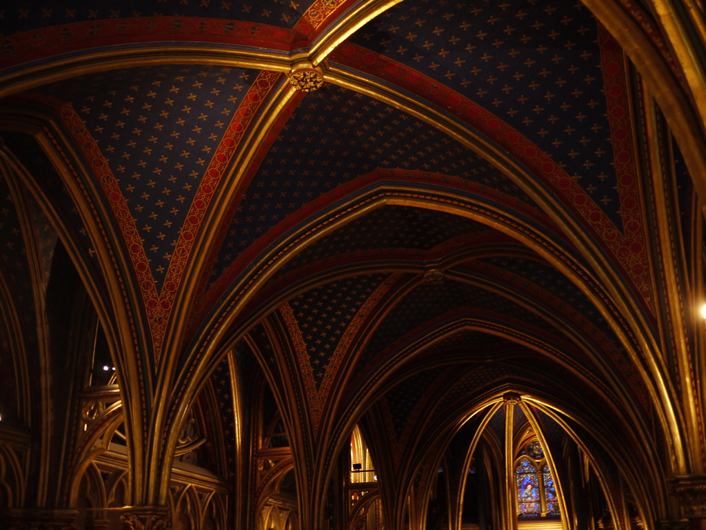 どっかの寺院の中