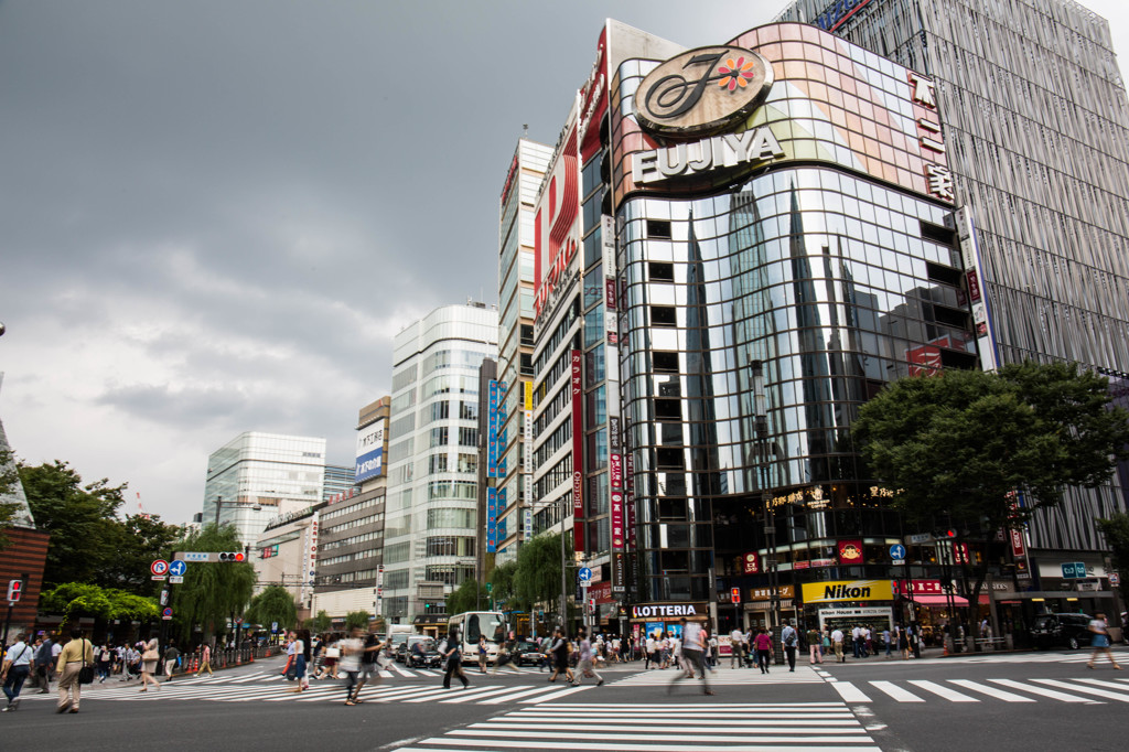 数寄屋橋交差点