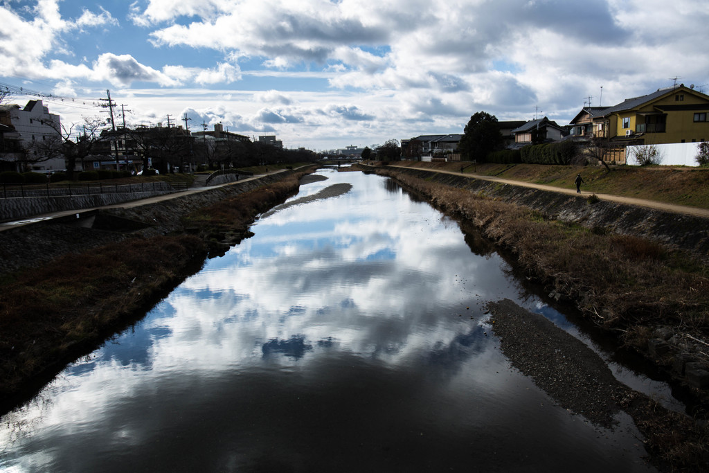 空に続く川