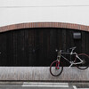自転車のある街並み ①