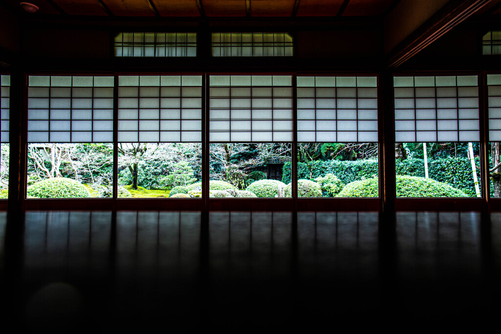 雲龍院・大輪の間で