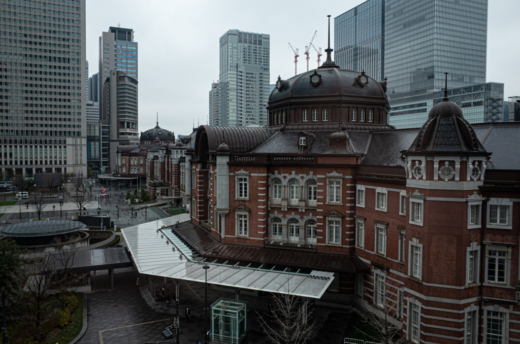 旧東京中央郵便局長室の窓の景色