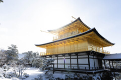 金閣寺の雪景色