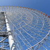 夏の青空と大観覧車