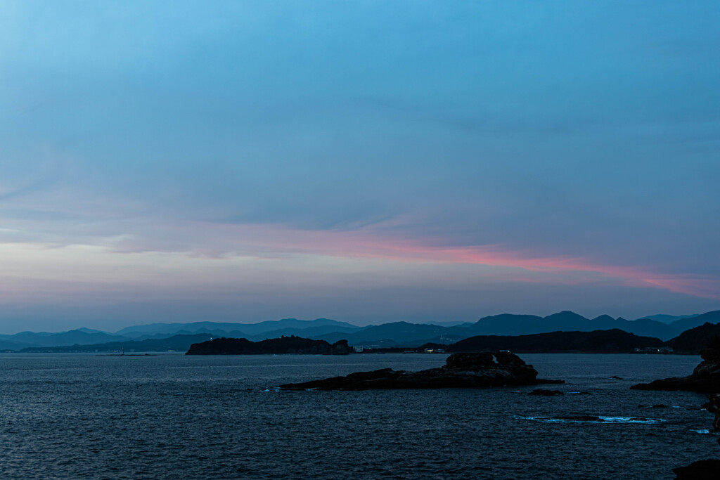 夕暮れの帯に見惚れる