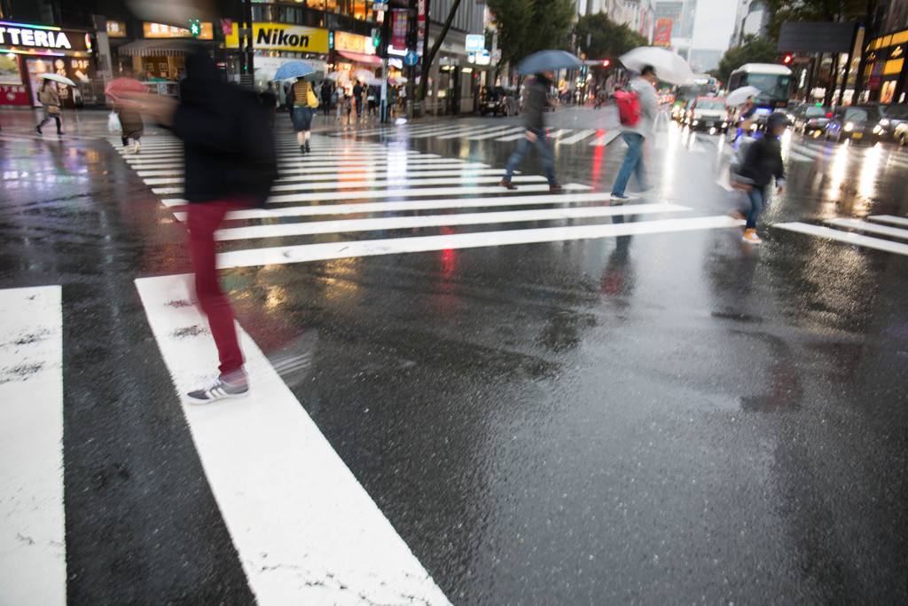 『雨降る銀座』　④