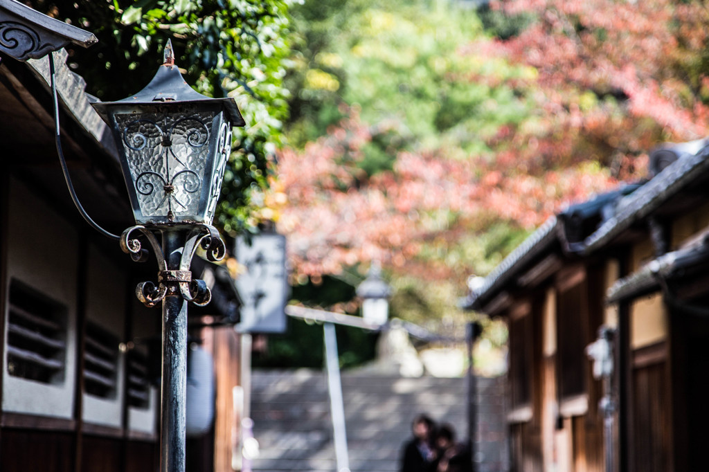 石塀小路から。