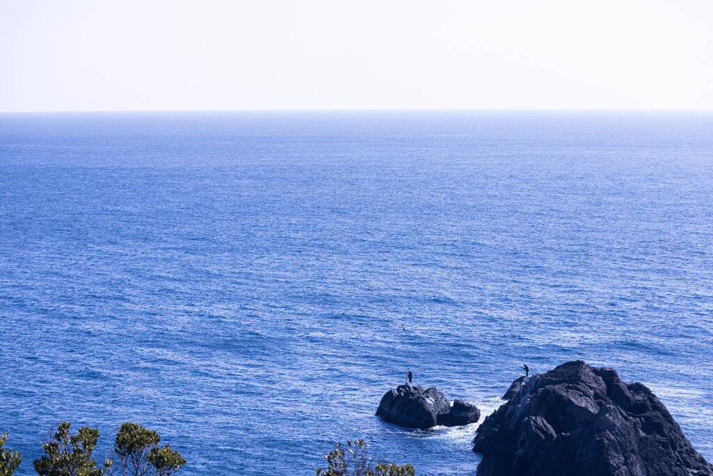 本州最南端で釣りに挑む人･･･