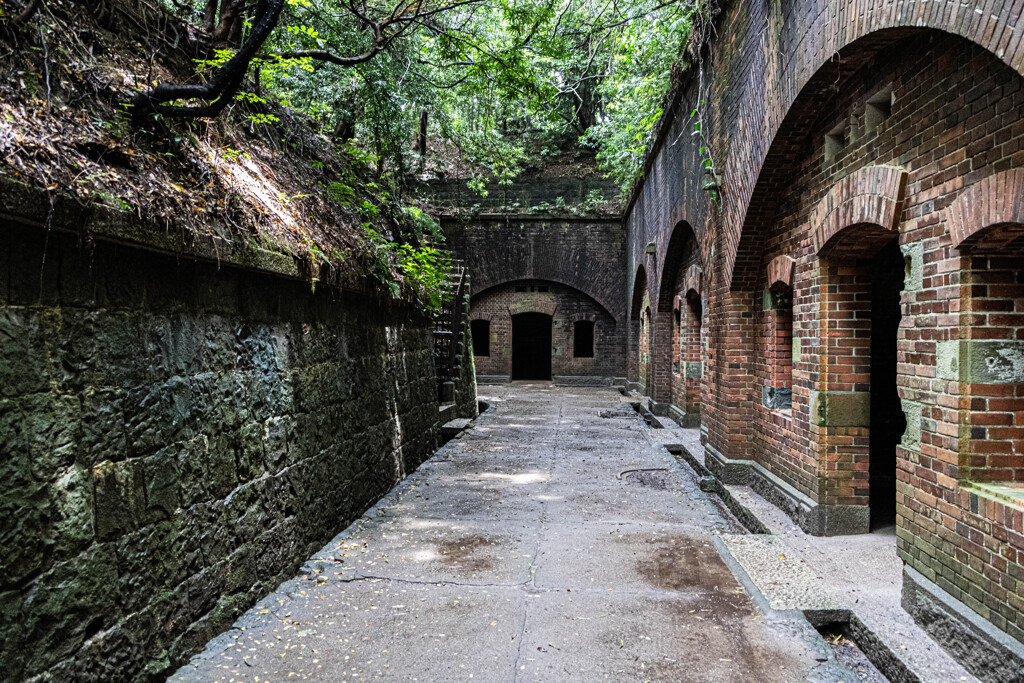 友ヶ島第三砲台跡にて　Ⅰ