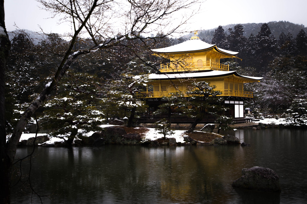 冬の金閣　鹿苑寺