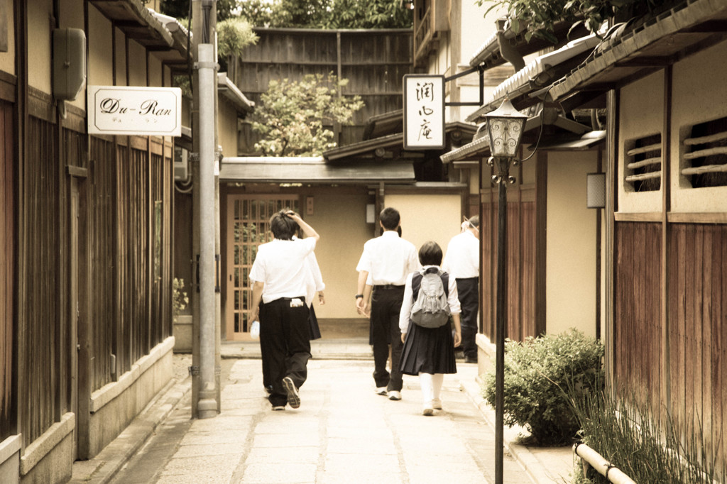 『修学旅行♪』　－古い写真Ver.