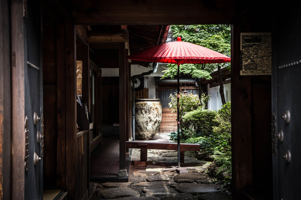 エントランス　－藤井美術民芸館