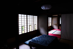 雪見障子のある部屋