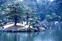 鏡湖池