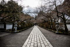 石山寺・東大門を抜けて。