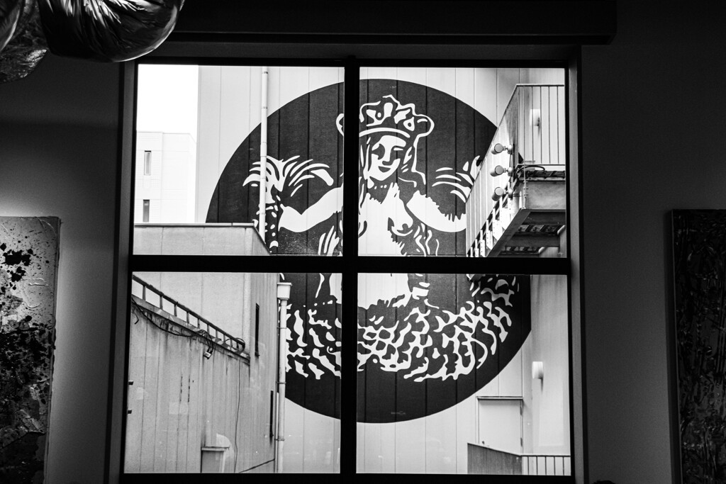 Siren on the wall