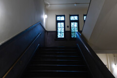 元龍池小学校の階段