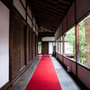 雲龍院の赤い廊下
