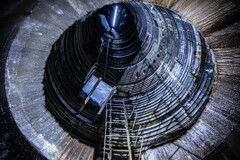 １号排水トンネル内、上にも