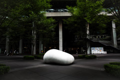 東京国際フォーラムの石