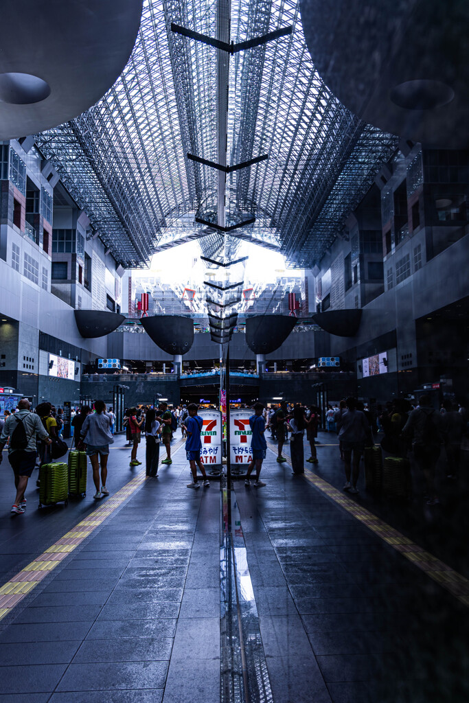 京都駅で見た異空間