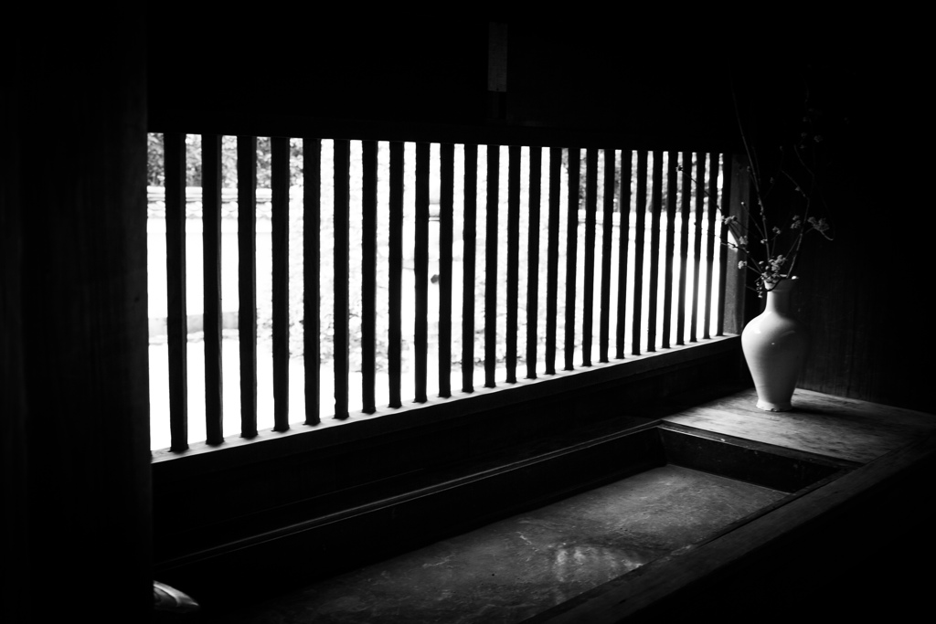 格子の窓