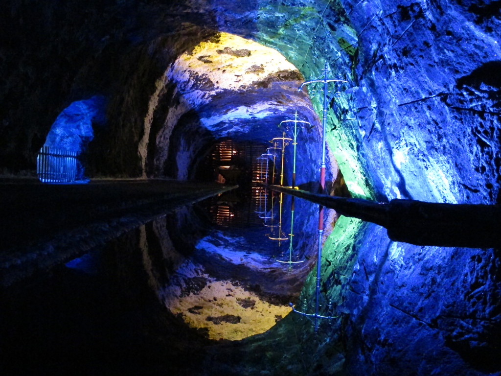 Mina de Sal (塩の教会）