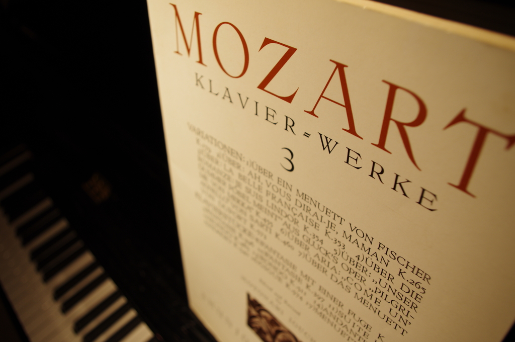 ＭＯＺＡＲＴ