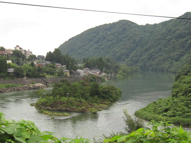川